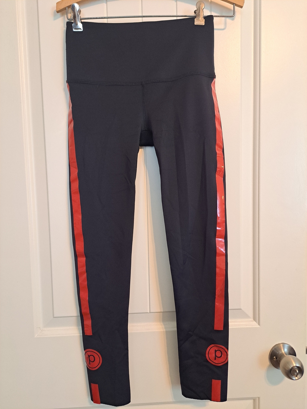Noli Made In USA Yoga x Pure Barre Jet Black Liquid Stripe Leggings - Small
